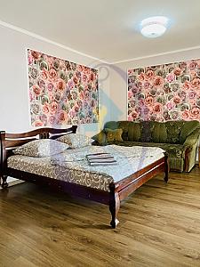 Довженка 15б/12